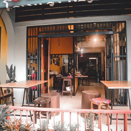 Thaweesuk Heritage Homestay Пхангнга Экстерьер фото