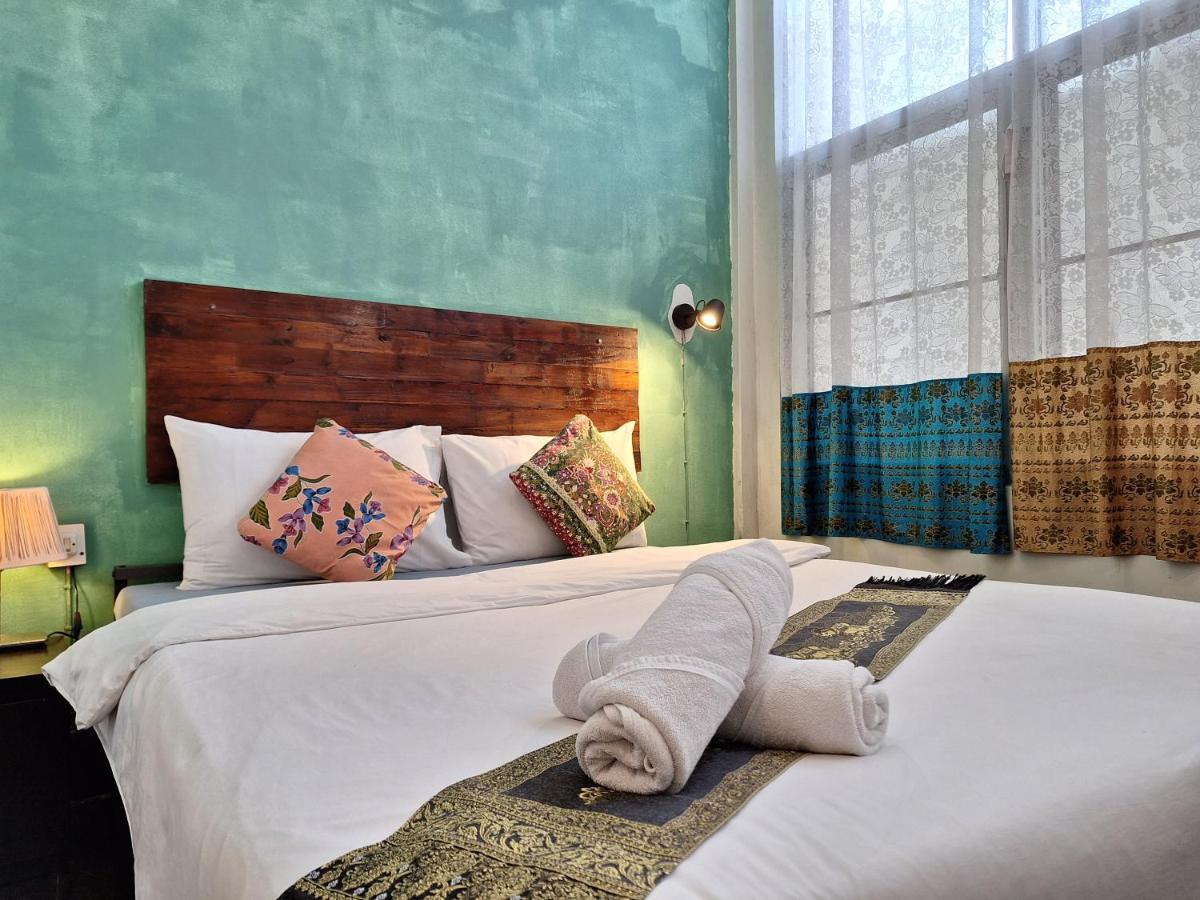 Thaweesuk Heritage Homestay Пхангнга Экстерьер фото