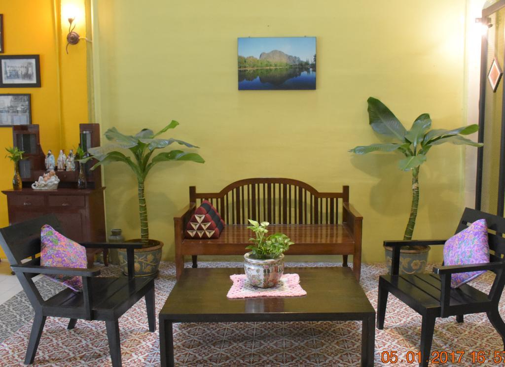 Thaweesuk Heritage Homestay Пхангнга Экстерьер фото